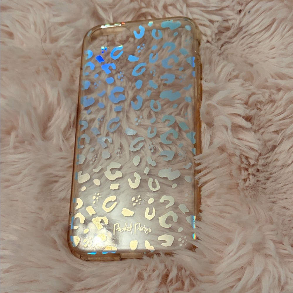 Patterned iPhone Se Case with Holographic Leopard Design